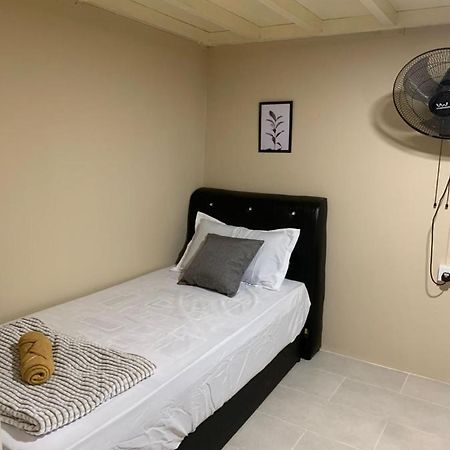 Euc Room Stay Tuaran Bagian luar foto